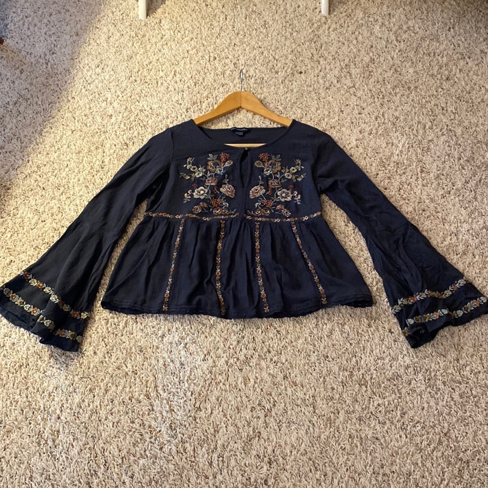 Beautiful blouse by American Eagle outfitters